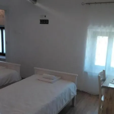 Casa Rossa In Istria 3*