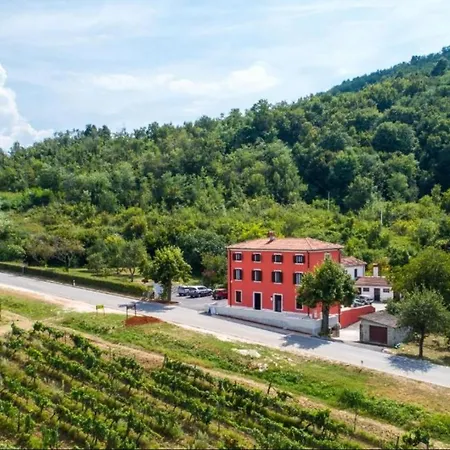 מלון Casa Rossa In Istria 3*