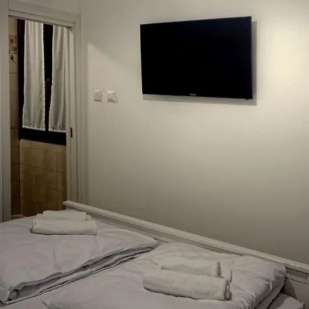 מלון Casa Rossa In Istria 3*