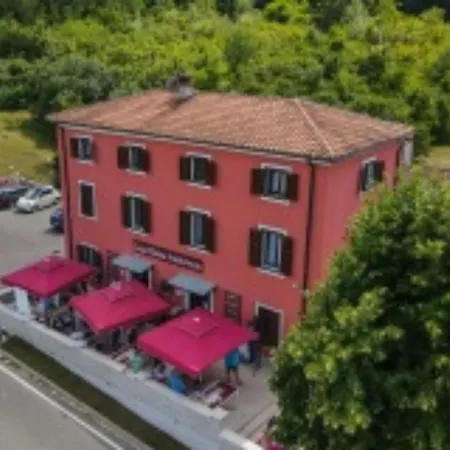 מלון Casa Rossa In Istria מוטובון