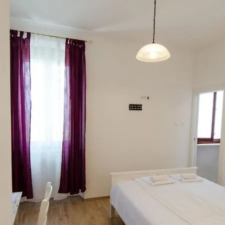 Casa Rossa In Istria מלון מוטובון